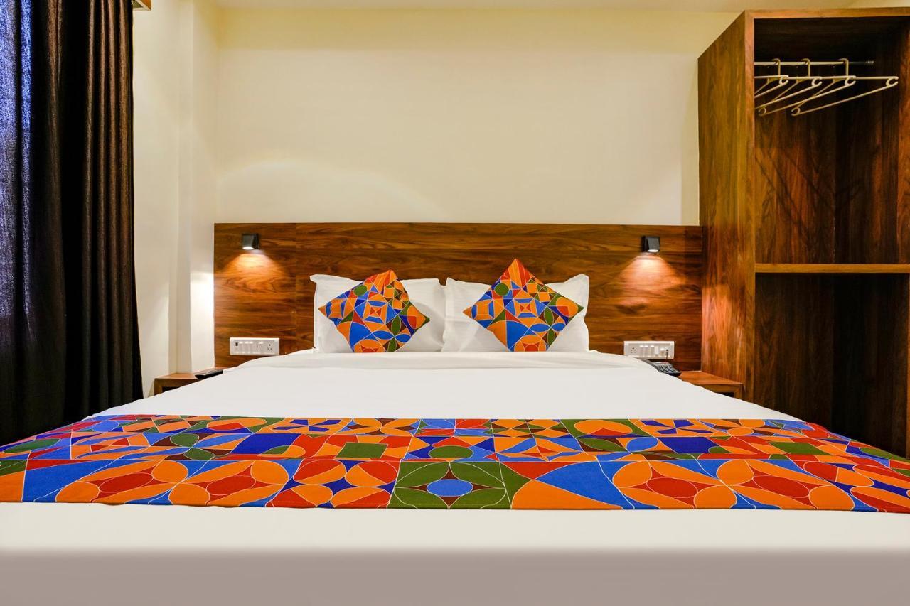 Fabhotel Antlers Mumbai Bagian luar foto
