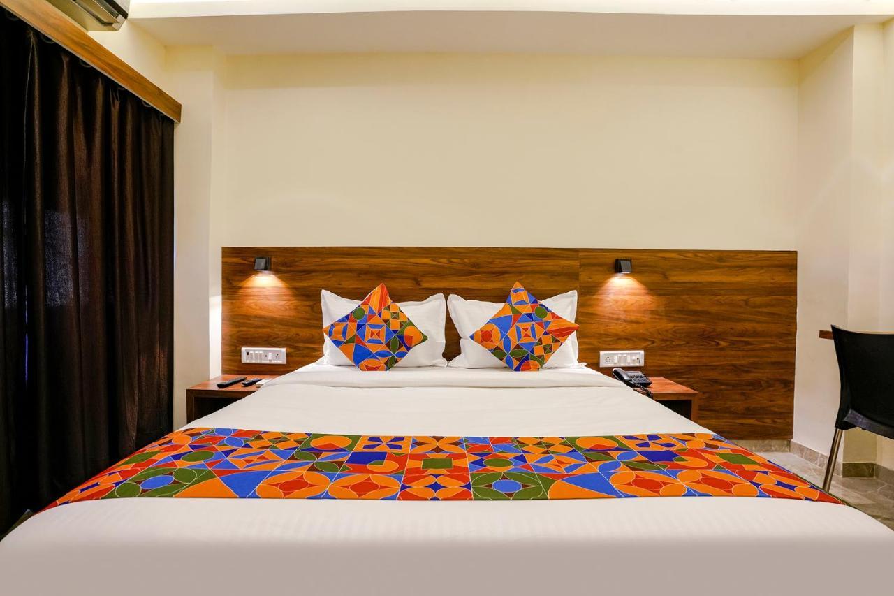 Fabhotel Antlers Mumbai Bagian luar foto