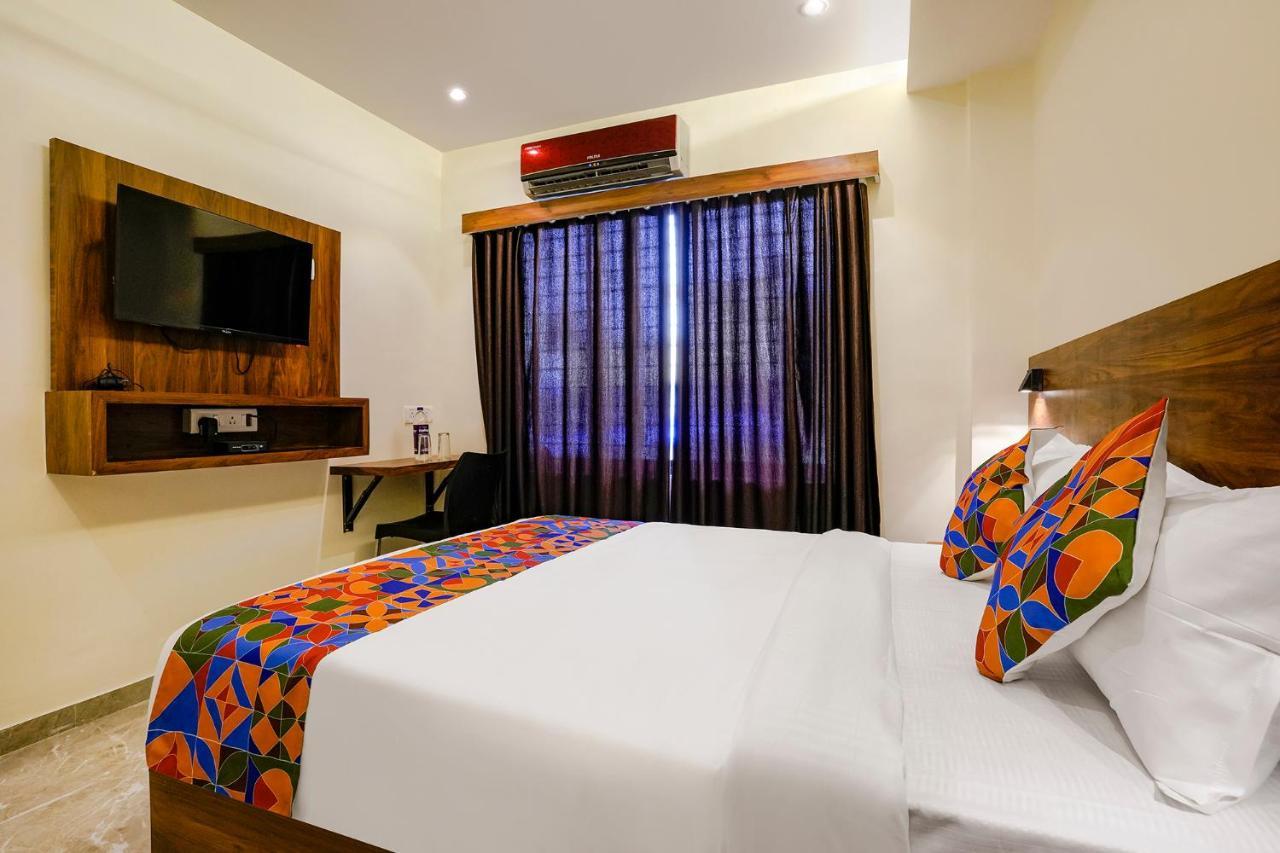 Fabhotel Antlers Mumbai Bagian luar foto
