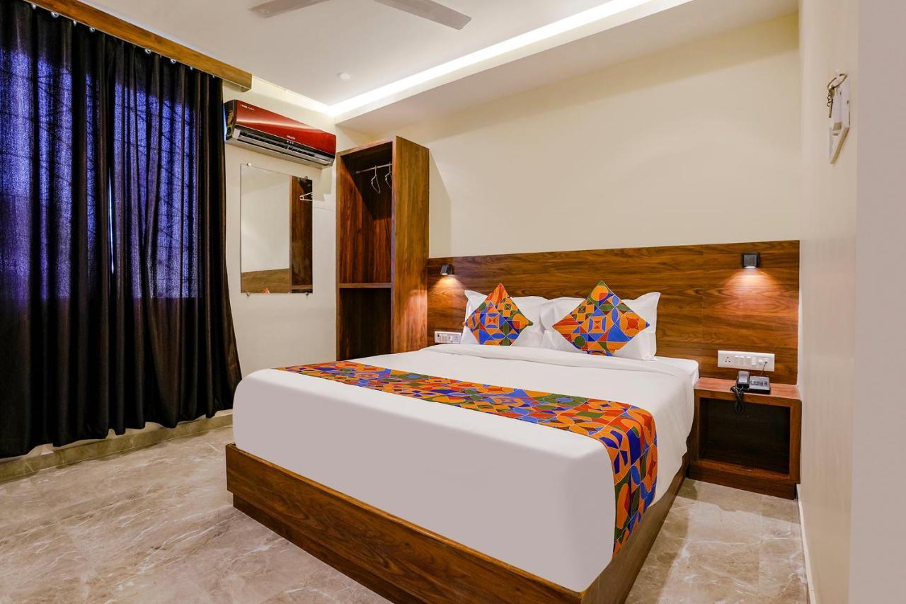 Fabhotel Antlers Mumbai Bagian luar foto