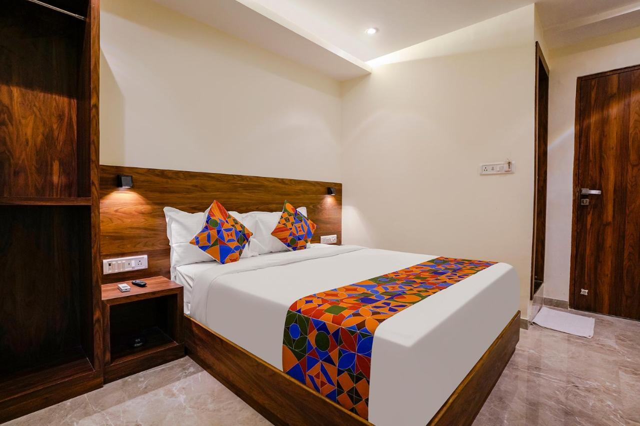 Fabhotel Antlers Mumbai Bagian luar foto